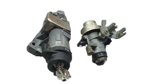 butuc cheie contact AUDI A4 II Avant 8E5, B6 2000 - 2005 8E0 827 573 A / 4B0 905 851 G
