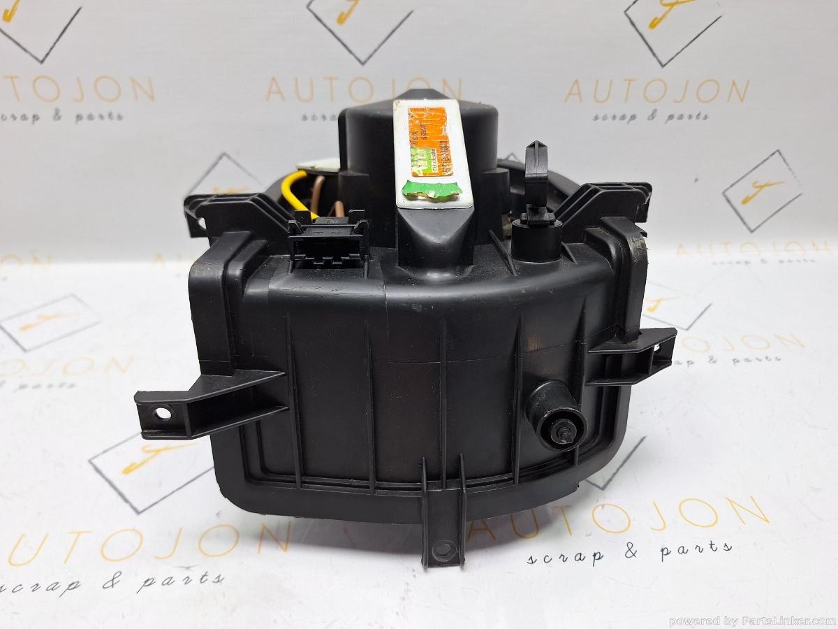 Ventilator aeroterma VOLKSWAGEN GOLF III Variant 1H5 1993 - 1999 TDI 1Z, AHU, ALE 6N1820021