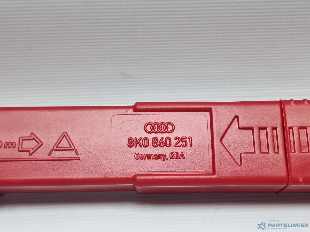 Triunghi de semnalizare AUDI A4 IV Avant 8K5, B8 2007 - 2015 TDI CJCD, CMFB, CSUA 8K0860251