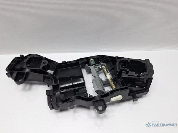Maner/suport exterior portiera spate stanga VOLKSWAGEN PASSAT Variant 3G5 2014 - > TDI CRLB, DBGA, DFGA 510837811D