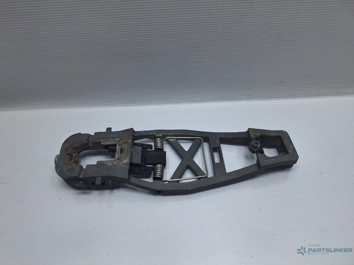Maner/suport exterior usa de incarcare stanga VOLKSWAGEN TOURAN 1T1, 1T2 2003 - 2010 TDI BMN 1T0837885B