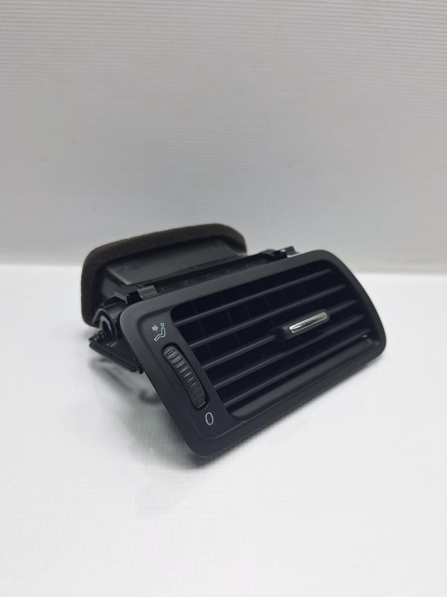 Grila ventilatie dreapta VOLKSWAGEN PASSAT Variant 3C5 2005 - 20112.0 TDI BMP 3C1819702E
