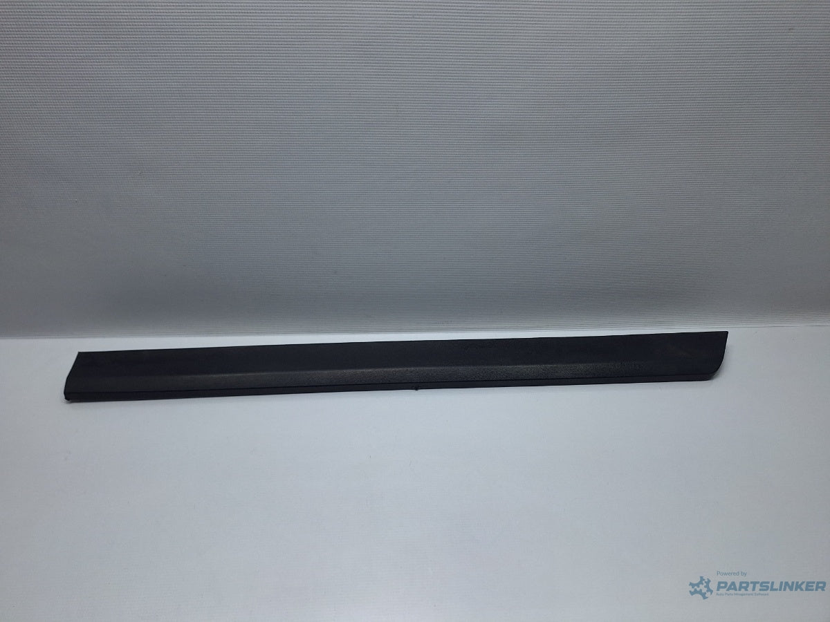 Bandou usa stanga spate VOLKSWAGEN PASSAT Variant 3C5 2005 - 2011, Estate TDI BMP 3C0854949A