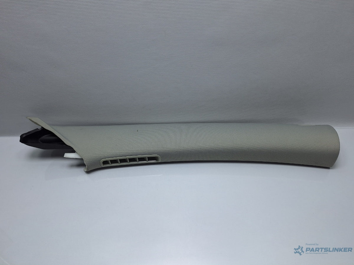 Ornament parbriz dreapta VOLKSWAGEN PASSAT Variant 3C5 2005 - 2011 TDI BMP 3C0867234G