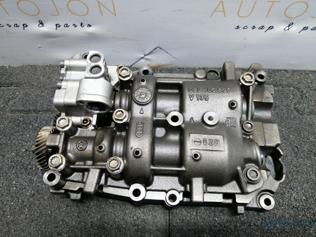 Pompa ulei 2.0 BiTDI CFCA 03L103537 VOLKSWAGEN T5 TRANSPORTER 2011 - 2015