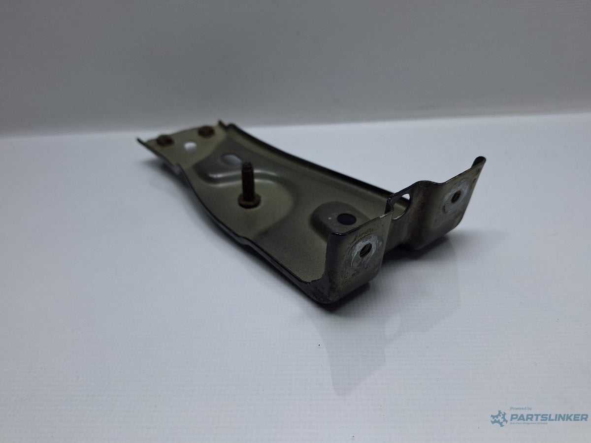 Suport aripa stanga VOLKSWAGEN PASSAT Variant 3C5 2005 - 2011 TDI BMP 3C0821141