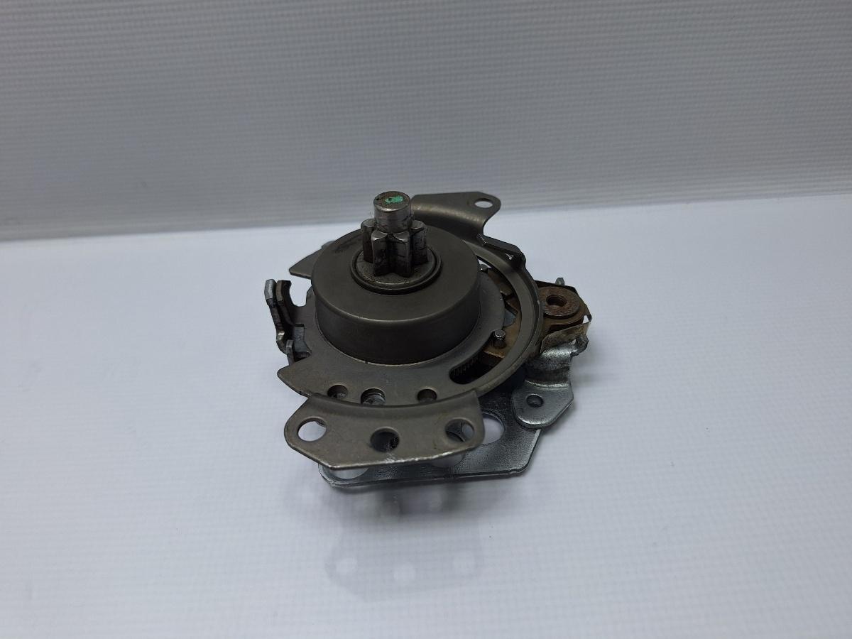 Mecanism reglaj inaltime scaun dreapta VOLKSWAGEN GOLF VAN IV Variant 1J5 1999 - 2006 TDI AGR, ALH 1J0881054D