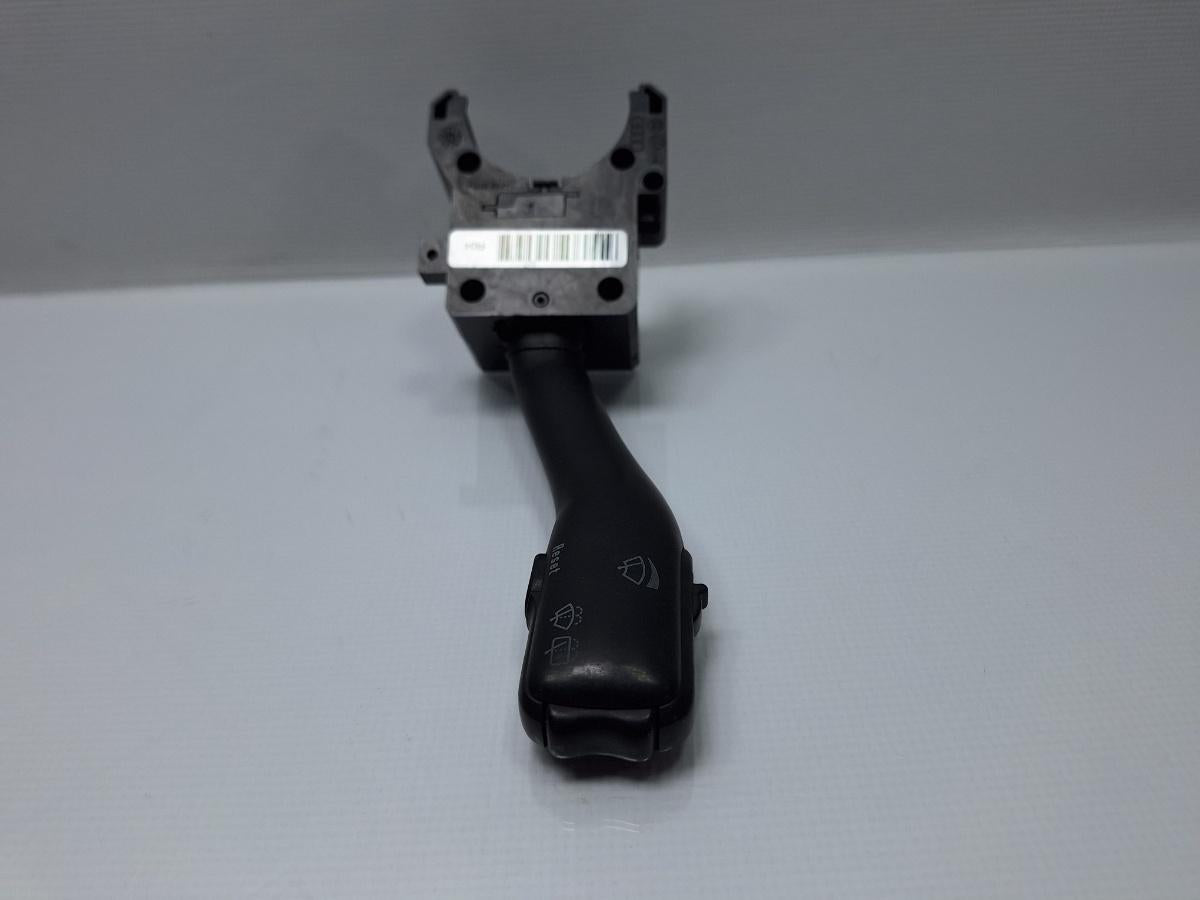Maneta actionare stergatoare VOLKSWAGEN GOLF VAN IV Variant 1J5 1999 - 2006 TDI AGR, ALH 4B0953503H