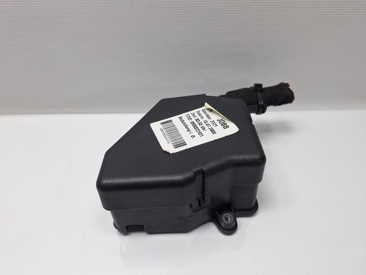 Panou sigurante VOLKSWAGEN GOLF VAN IV Variant 1J5 1999 - 2006 TDI AGR, ALH 8D2941824