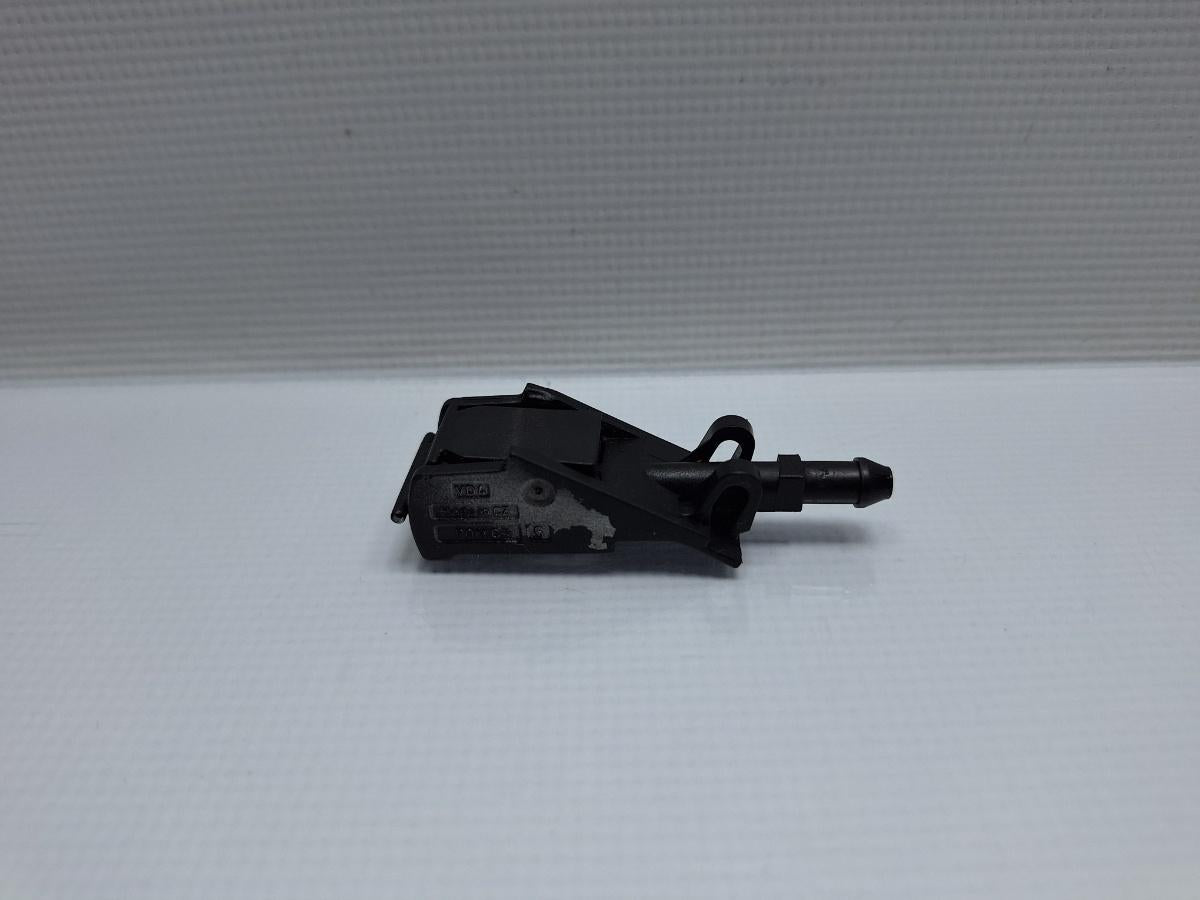 Duza spalator parbriz VOLKSWAGEN GOLF VAN IV Variant 1J5 1999 - 2006 TDI AGR, ALH 6E0955985