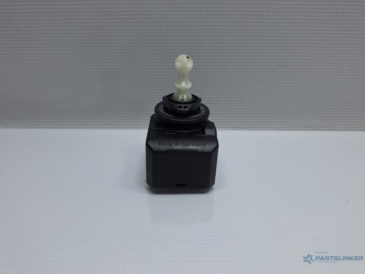 Motoraj reglaj far halogen VOLKSWAGEN PASSAT Variant 3C5 2005 - 2011 TDI CAYC HELLA 008830-00 1Q0941295