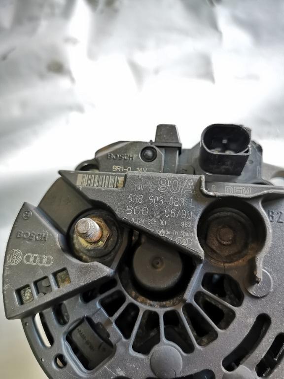 Alternator 90A VOLKSWAGEN GOLF IV 1J1 1997 - 2007 1.9 TDI ASZ BOSCH 0124325001 038903023L