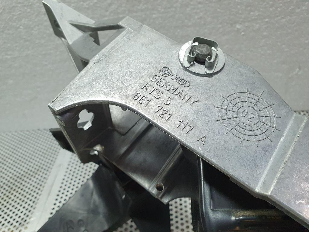 Pedalier AUDI A4 II 8E2, B6 2000 - 2005 2.0 2.0 ALT 8E1721117A