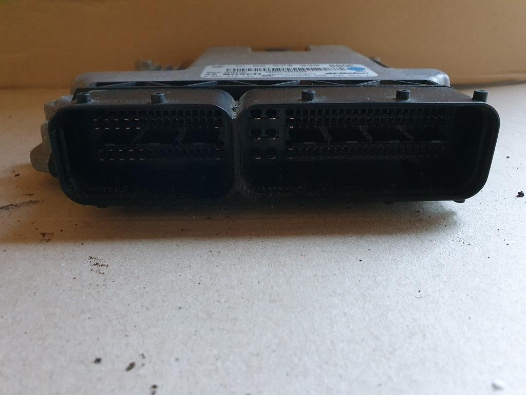 Calculator ECU OPEL INSIGNIA G09 2008 - 2017 2.0 CDTI 4x4 A 20 DTH BOSCH 0281015149 55573330