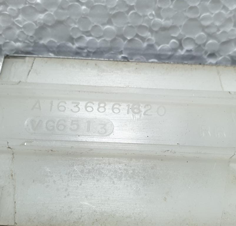 Ornament prag dreapta spate MERCEDES-BENZ M-CLASS W163 1998 - 2005 2.7 ML 270 CDI OM 612.963 A1636861620
