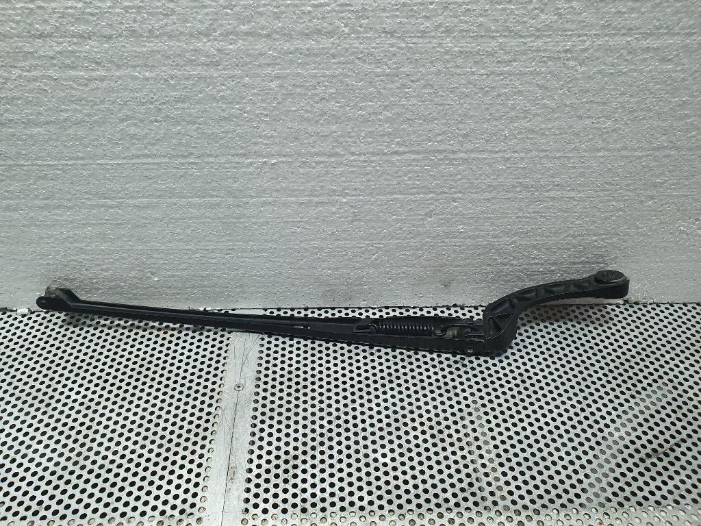 Brat stergator stanga AUDI A4 II Avant 8E5, B6 2000 - 2005 1.9 TDI AVF, AWX 8E1955407C