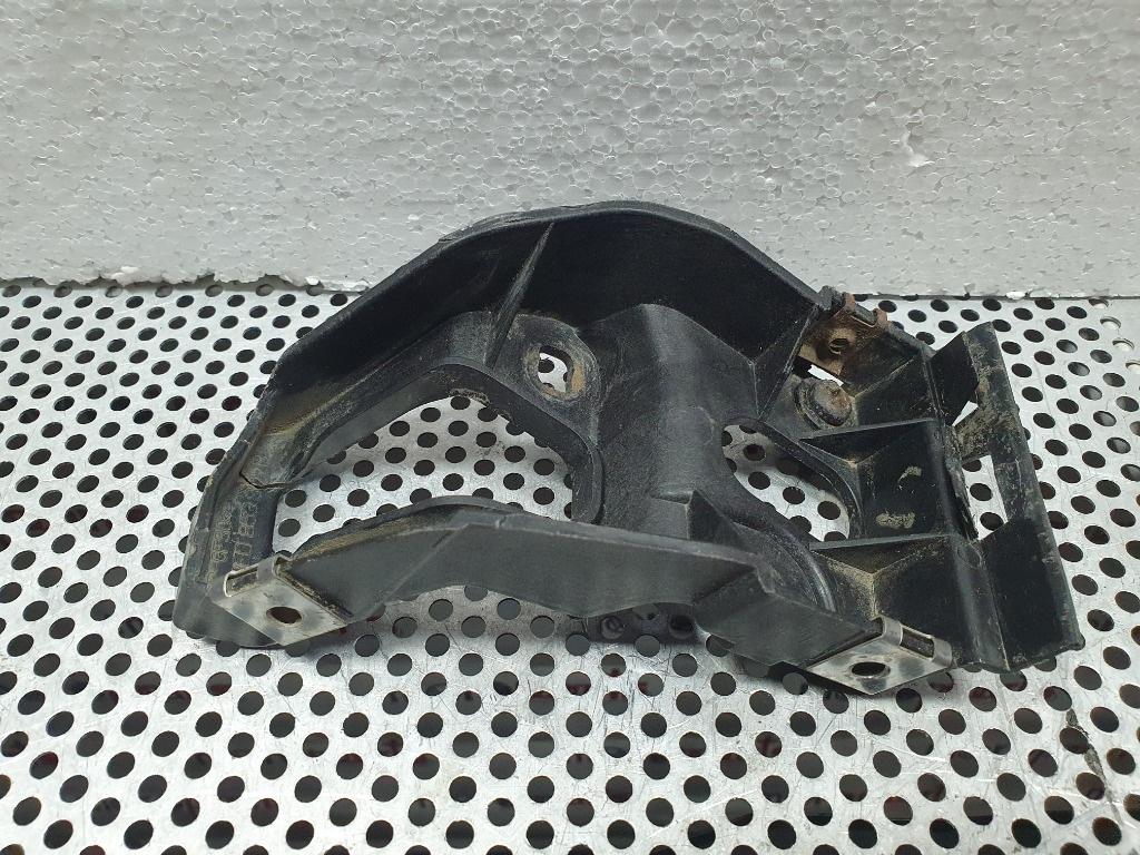 Suport ornament prag dreapta AUDI A4 II Avant 8E5, B6 2000 - 2005 1.9 TDI AVF, AWX 8E0853922B