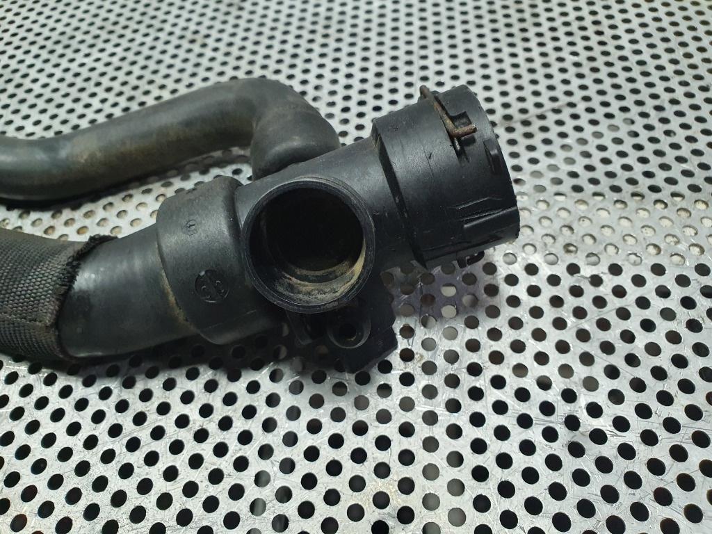 Furtun apa motor AUDI A4 II Avant 8E5, B6 2000 - 2005 1.9 TDI AVF, AWX 8E0121049C