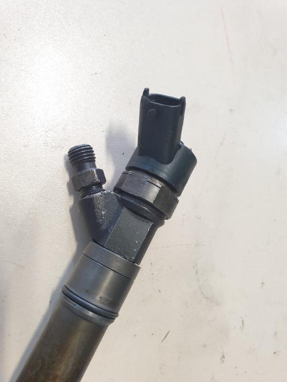 Injector combustibil BMW X5 E53 2000 - 2007 d M57 D30 (306D2) BOSCH 04455110266 7785984
