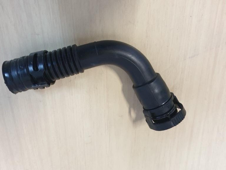 Furtun epurator gaze VOLKSWAGEN PASSAT Variant 3C5 2005 - 2011 2.0 TDI 16V BKP, CBAB 038103493AR
