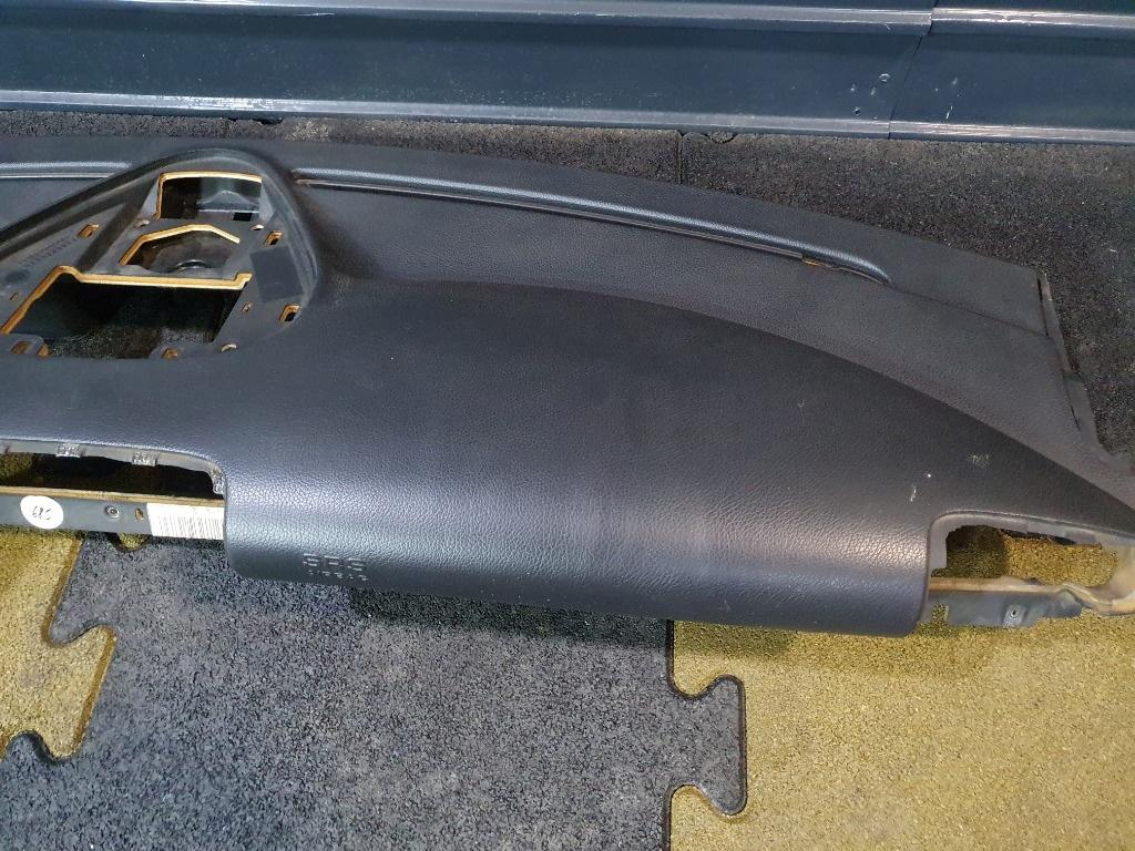 Plansa bord cu airbag pasager MERCEDES-BENZ C-CLASS II W203 2000 - 2007, MERCEDES-BENZ C-CLASS T-Model II S203 2001 - 20072.2 C 220 CDI OM 611.962 2036800187