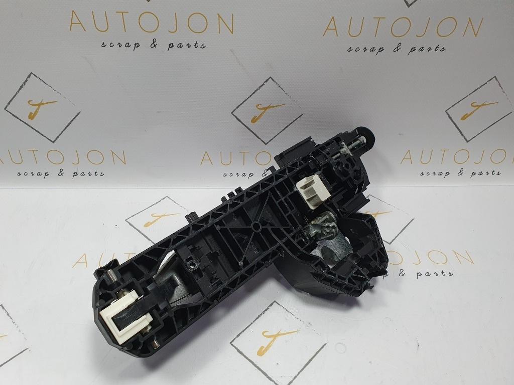 Maner usa dreapta fata MERCEDES-BENZ C-CLASS W204 2007 - 2014, MERCEDES-BENZ C-CLASS T-Model III S204 2007 - 20142.2 C 220 CDI OM 651.911 A2047601634