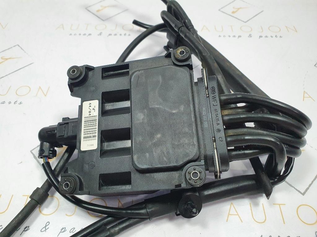 Pompa de vacuum VOLKSWAGEN TOURAN 1T1, 1T2 2003 - 2010 TDI 16V BKD 6Q0906625 , 03G131051H