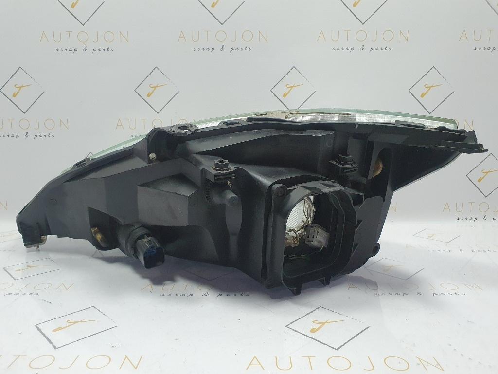 Far dreapta FORD FOCUS Hatchback DAW, DBW 1998 - 2007 1.6 16V FYDA, FYDB, FYDC, FYDD, FYDH 0374D