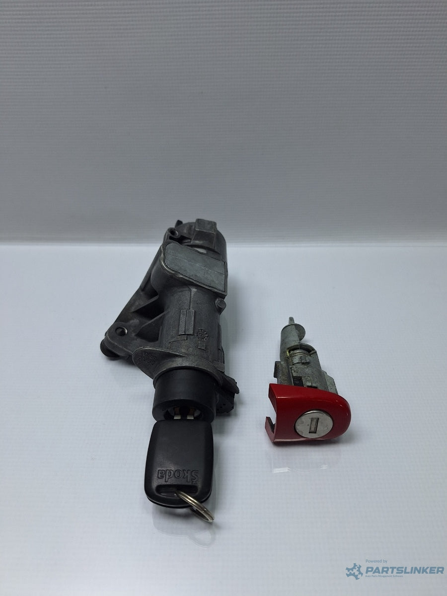 Contact cu butuc si cheie SKODA OCTAVIA 1U2 1996 - 2010 16V AXP, BCA 4B0905851C , 6Y0837168E