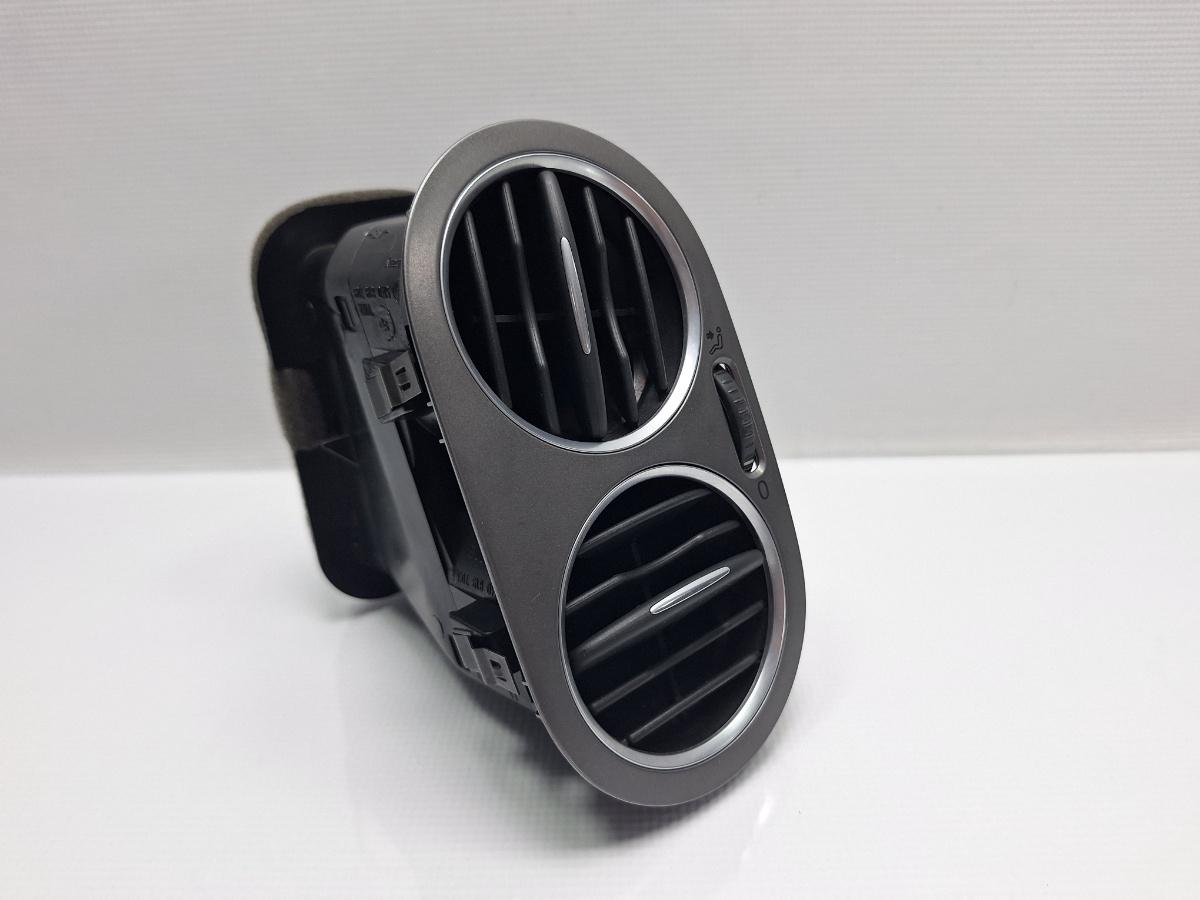 Grila aerisire dreapta VOLKSWAGEN TIGUAN 5N_ 2007 - > TDI 4motion CBAB, CFFB, CLJA 5M0819759
