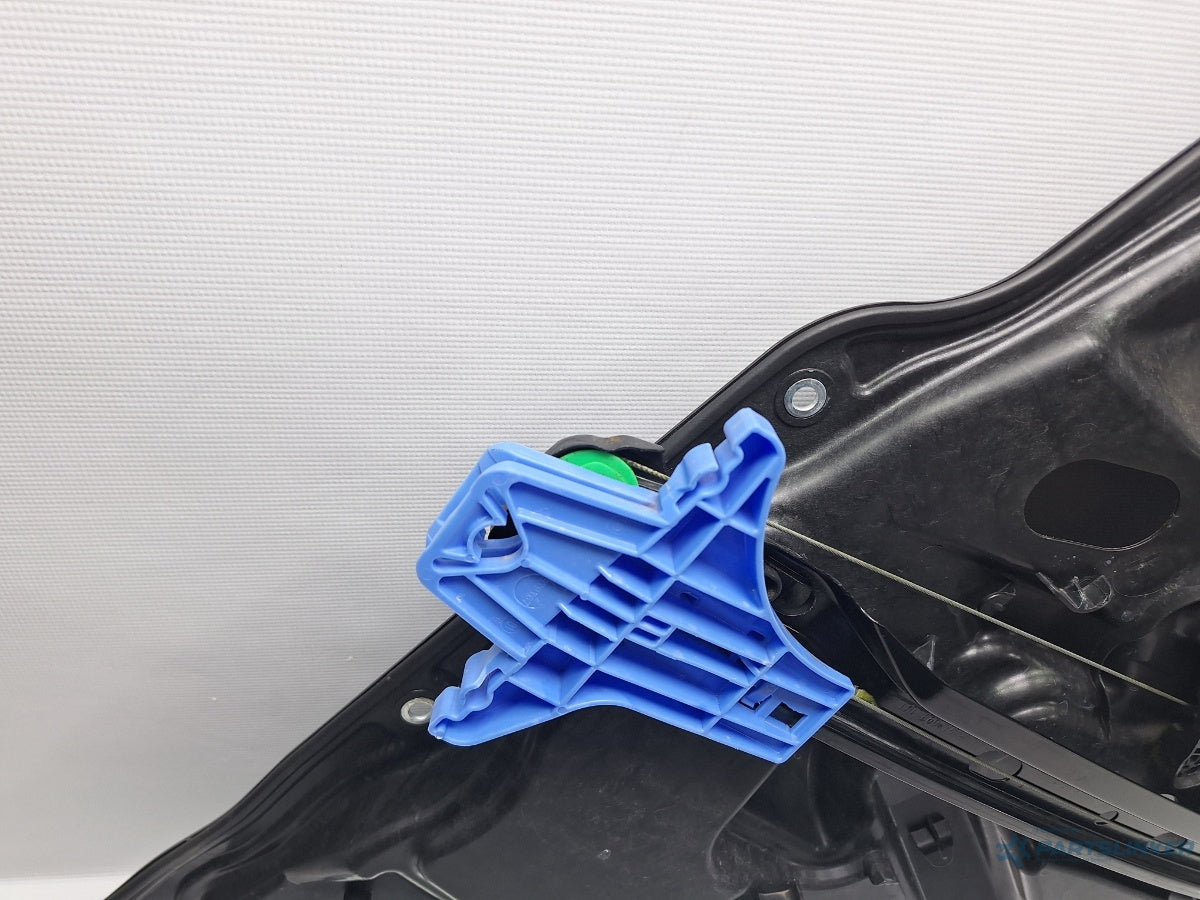 Macara geam dreapta spate VOLKSWAGEN TIGUAN 5N_ 2007 - > TDI 4motion CBAB, CFFB, CLJA 5N0839756C