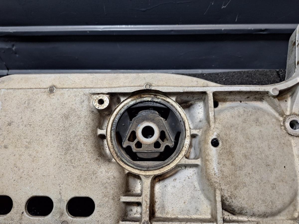 Jug motor VOLKSWAGEN TIGUAN 5N_ 2007 - > TDI 4motion CBAB, CFFB, CLJA 3C0199313AQ