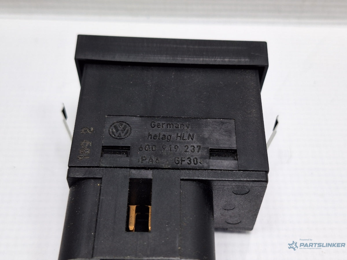 Buton airbag VOLKSWAGEN POLO 9N_ 2001 - 2012 16V AUA, BBY, BKY 6Q0919237