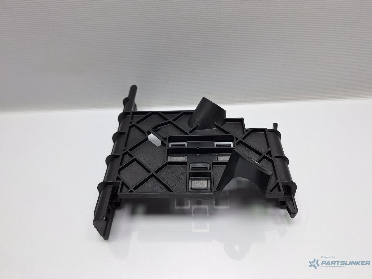 Suport ECU motor VOLKSWAGEN PASSAT Variant 3G5 2014 - > TDI CRLB, DBGA, DFGA 5Q0906507F