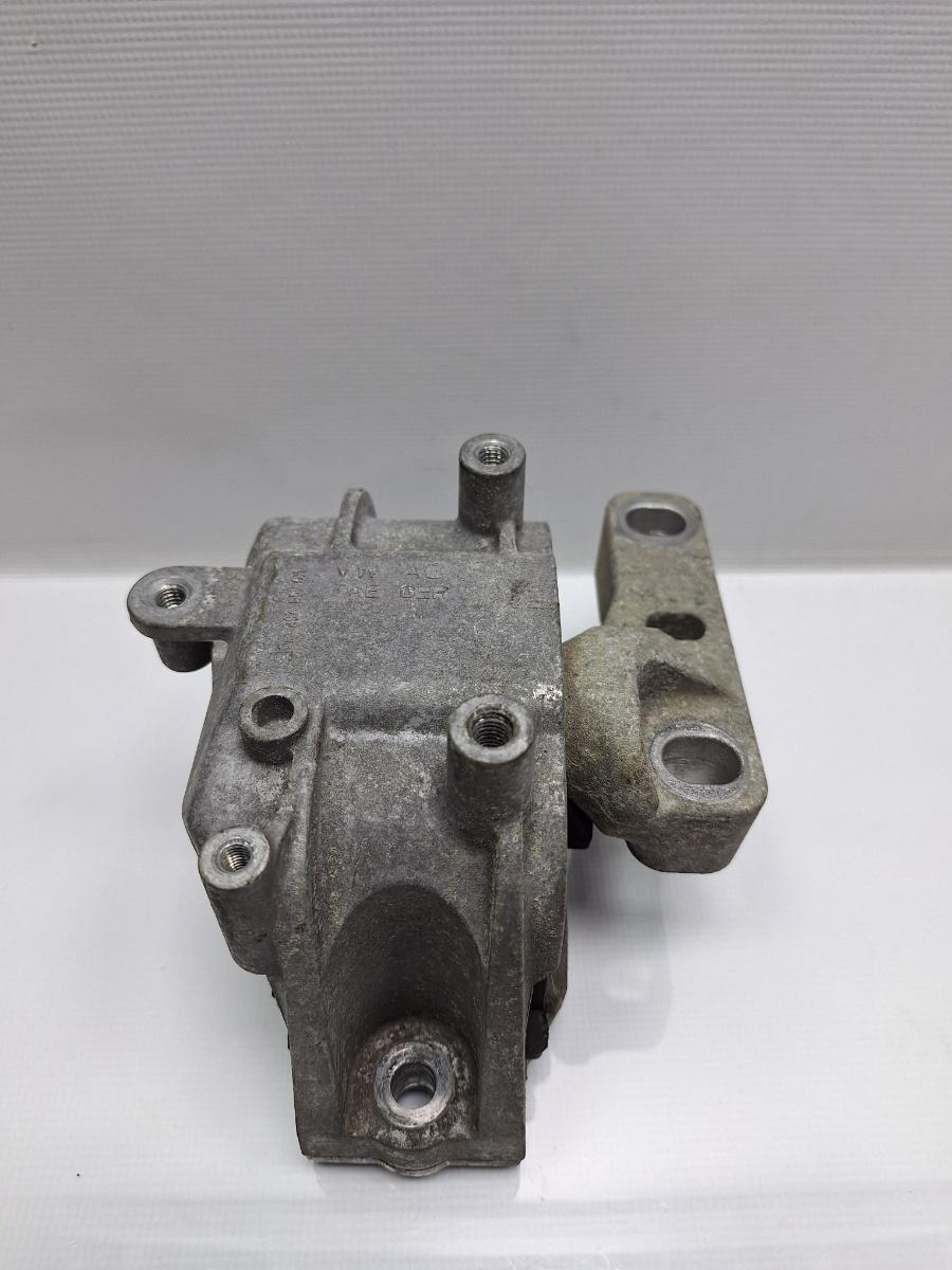 Suport tampon motor VOLKSWAGEN PASSAT Variant 3C5 2005 - 2011 TDI 16V BKP, CBAB 1K0199262CE