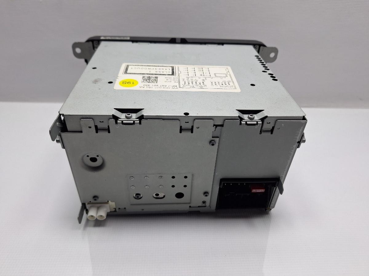 CD player VOLKSWAGEN TOURAN 1T3 2010 - 2015 TDI CFHC Blaupunkt 7647201360 1K0035186AA