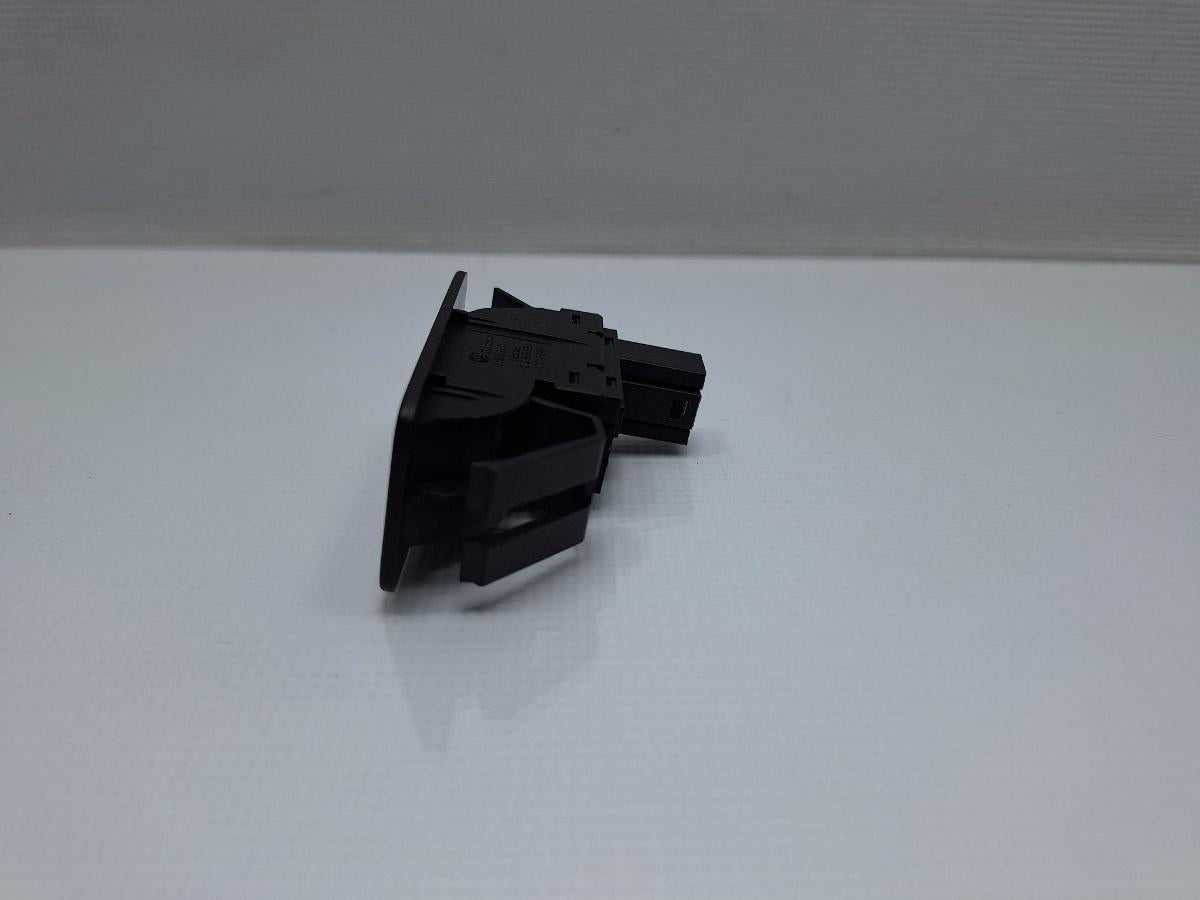 Buton comanda geam dreapta fata VOLKSWAGEN TOURAN 1T3 2010 - 2015 TDI CFHC 1T0959851