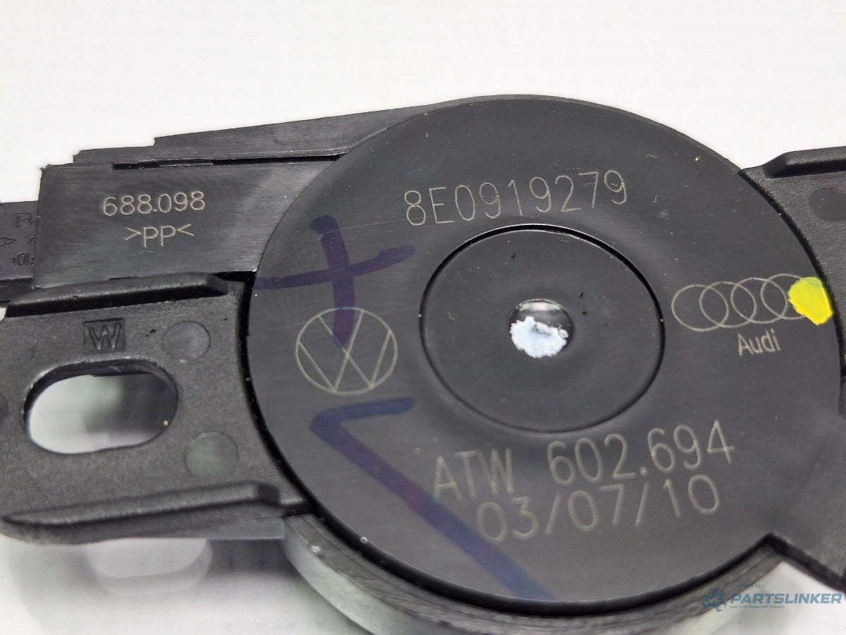 Buzer senzor de parcare VOLKSWAGEN TOURAN 1T3 2010 - 2015 TDI CFHC 8E0919279