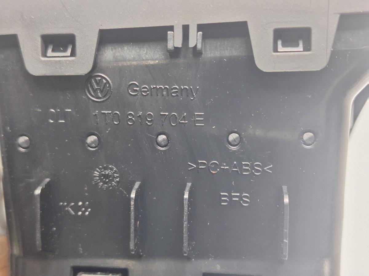 Grila ventilatie VOLKSWAGEN TOURAN 1T3 2010 - 2015 TDI CFHC 1T0002909 , 1T0819704E