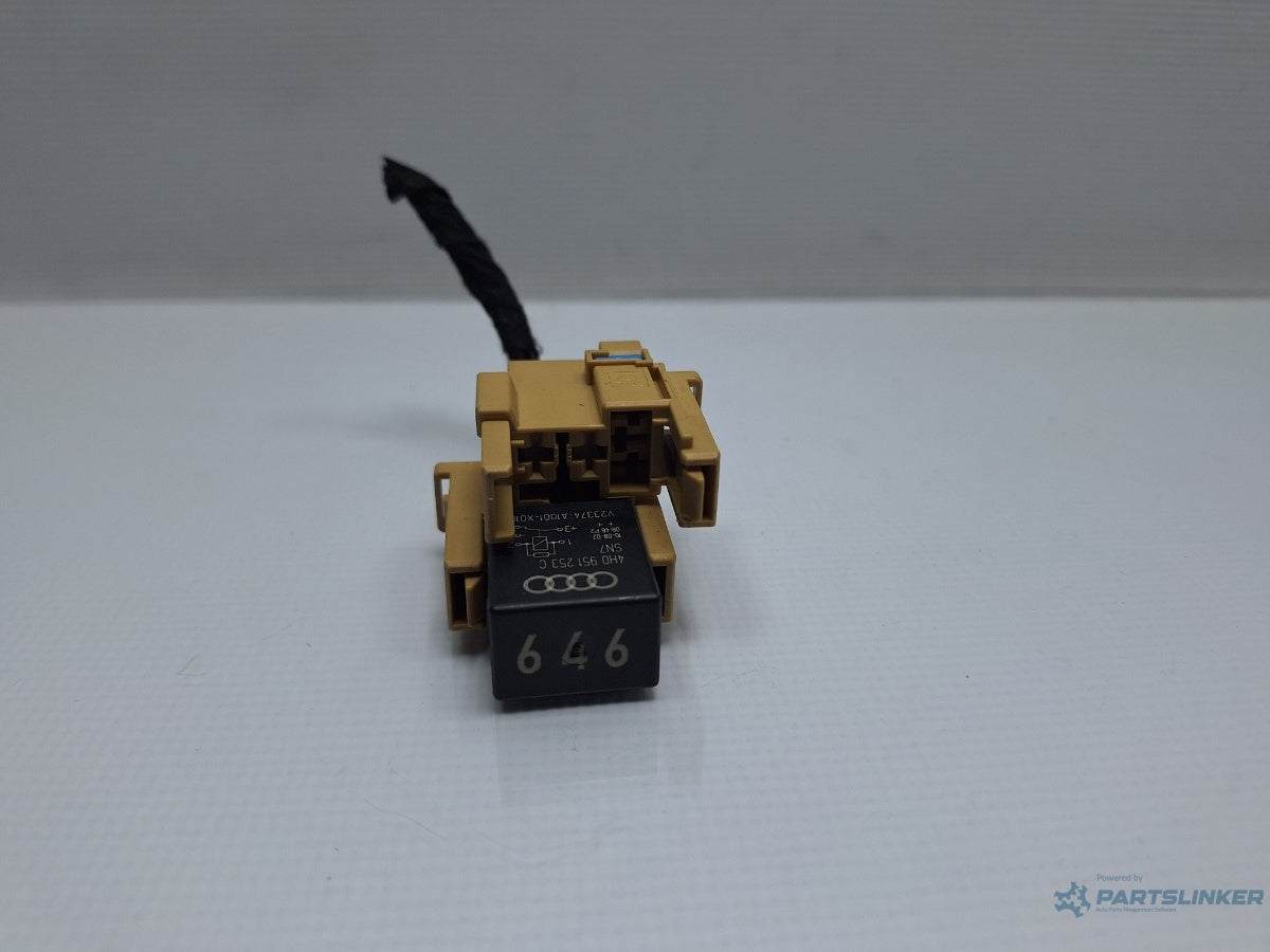 Releu 646 VOLKSWAGEN TOURAN 1T3 2010 - 2015 TDI CFHC 4H0937529, 4H0951253C