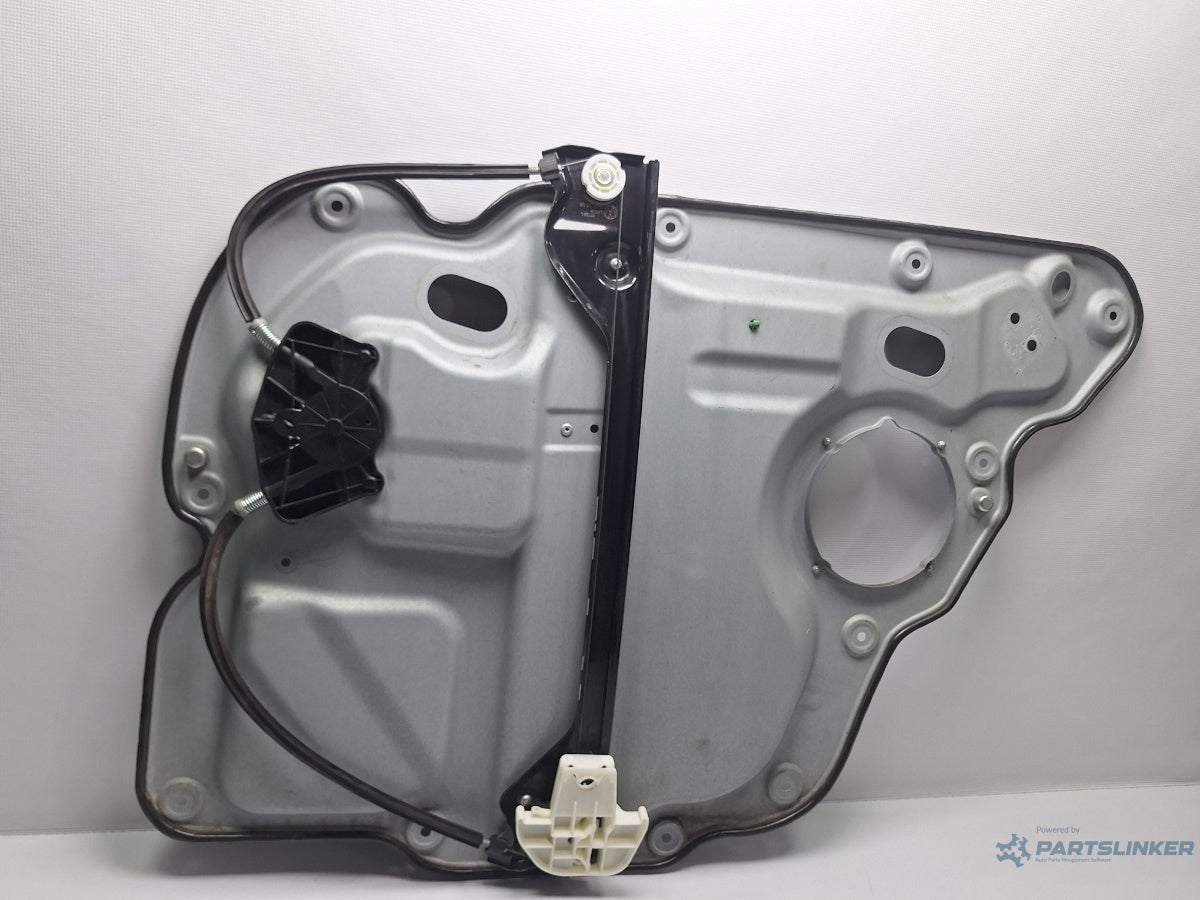 Macara geam stanga spate VOLKSWAGEN TOURAN 1T3 2010 - 2015 TDI CFHC 1T0839729Q
