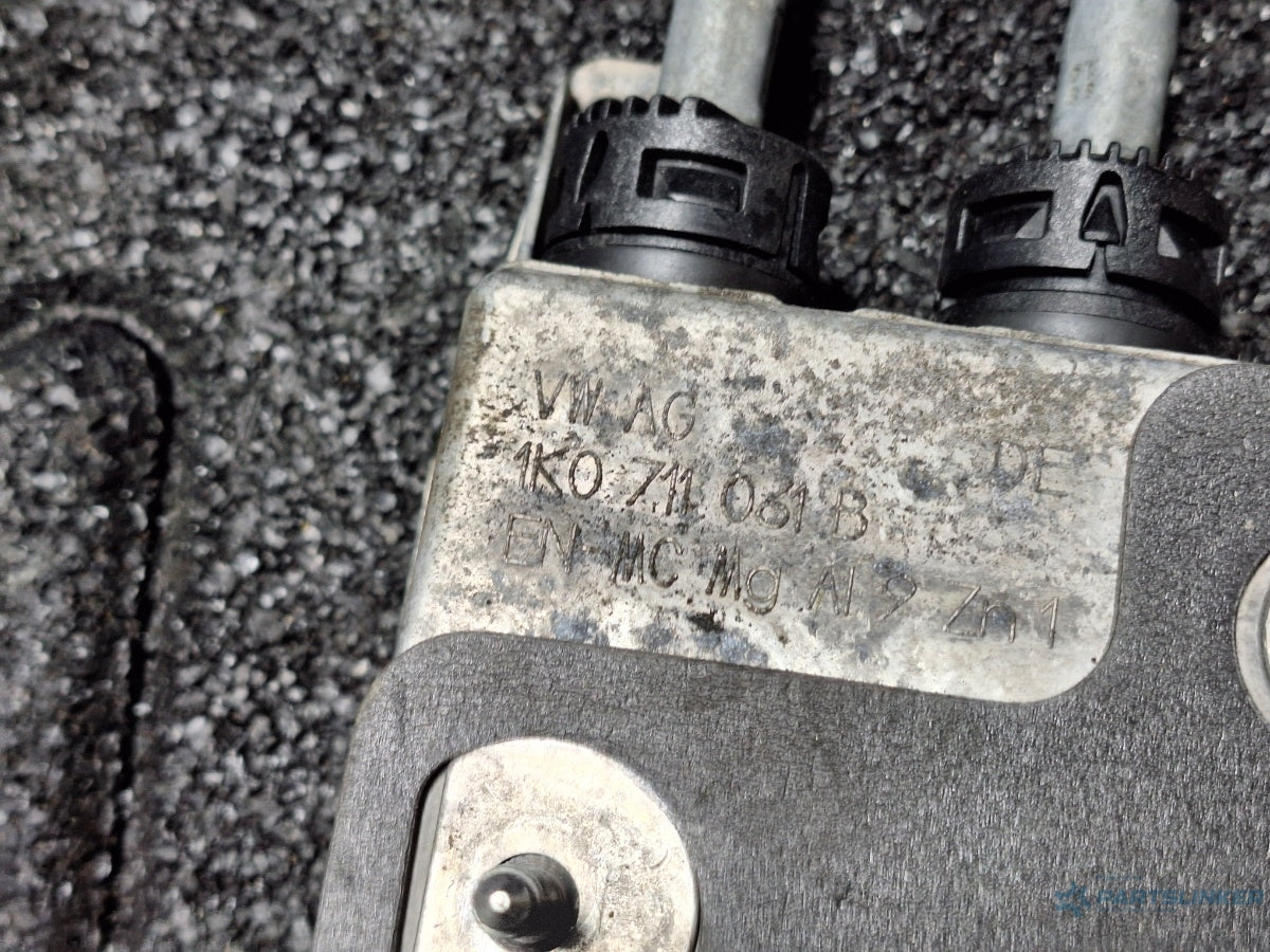 Timonerie SEAT LEON II 1P1 2005 - 2013 TDI CAYC 1K0711061B