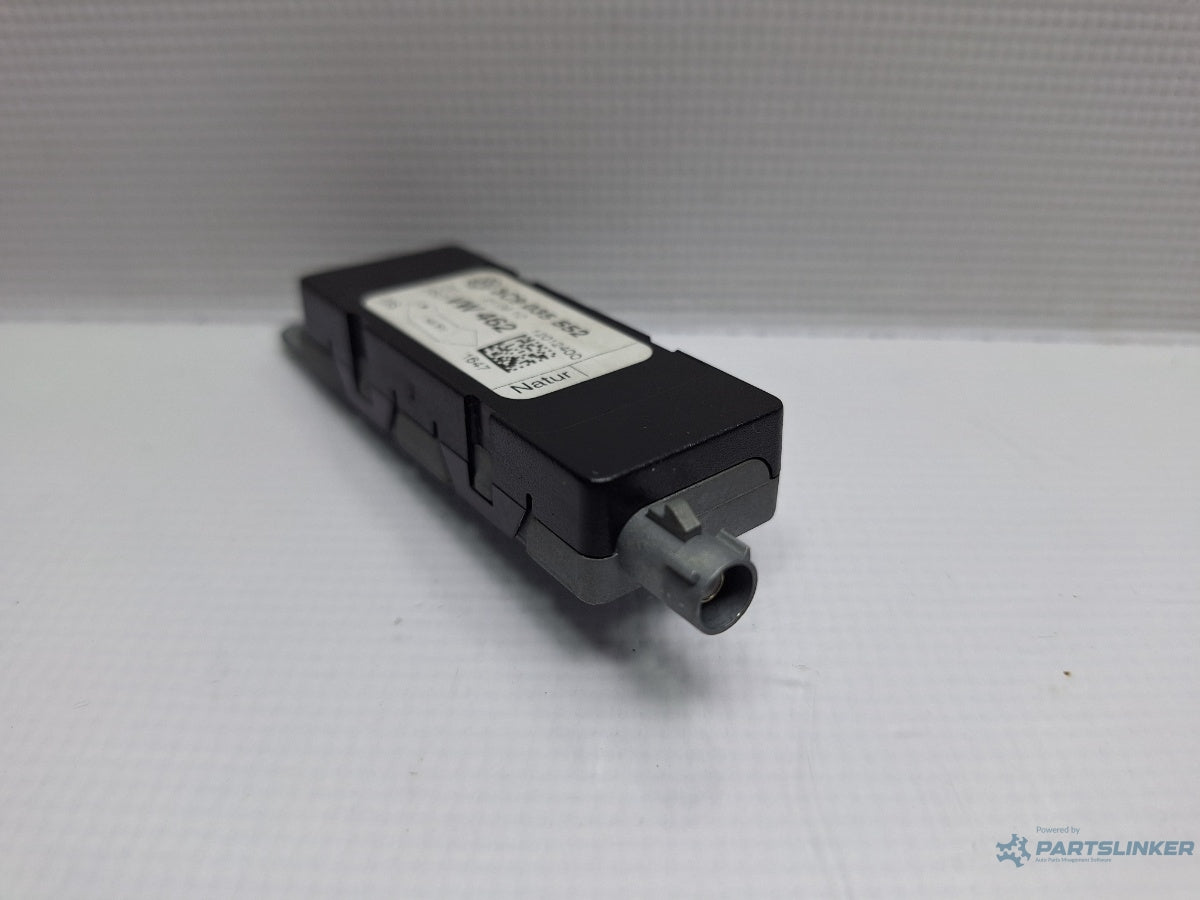 Amplificator antena VOLKSWAGEN PASSAT Variant 3C5 2005 - 2011 TDI CAYC 3C9035552