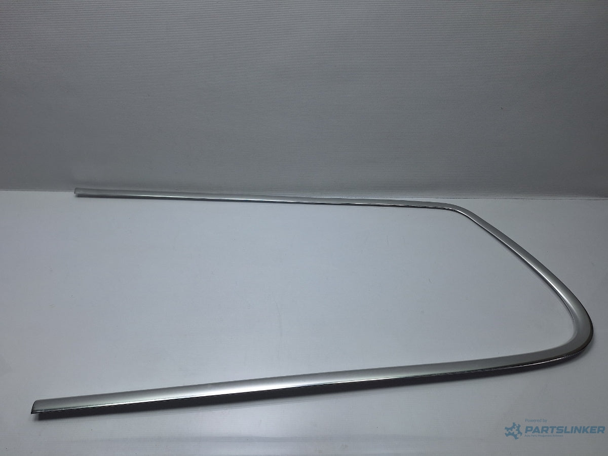 Ornament crom geam fix lateral stanga spate VOLKSWAGEN PASSAT Variant 3C5 2005 - 2011 TDI CAYC 3C9953345