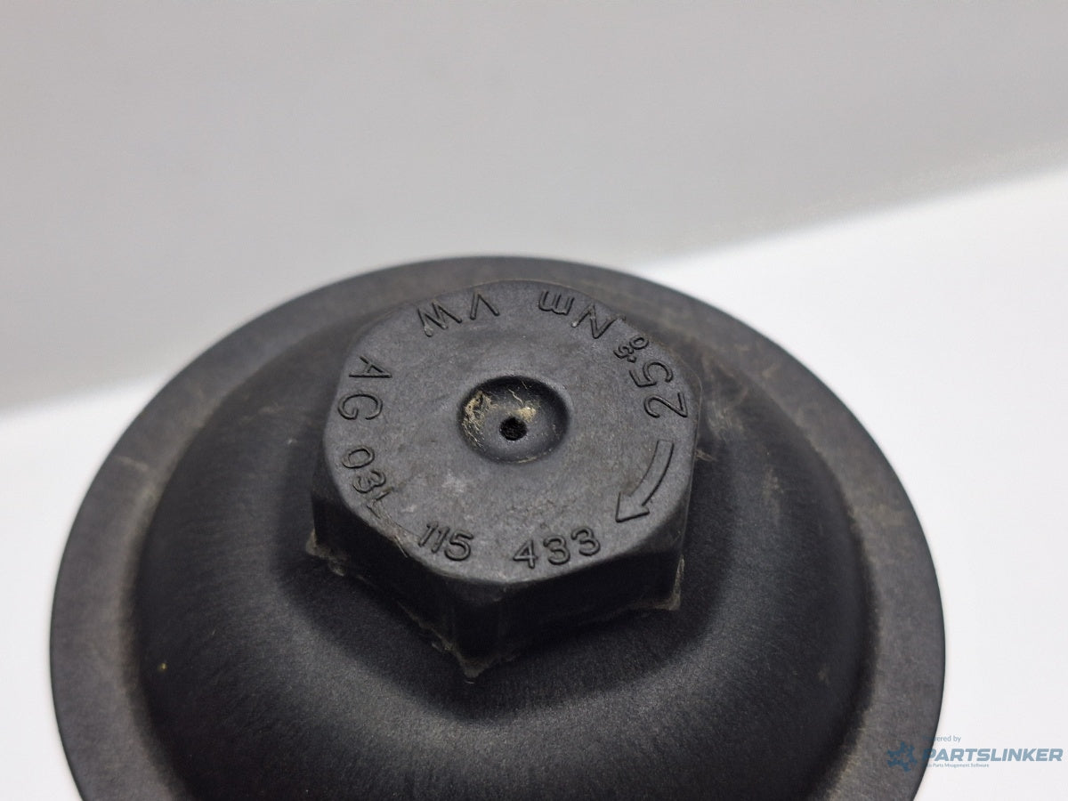 Capac filtru motorina VOLKSWAGEN JETTA IV 162, 163, AV3, AV2 2009 - > TDI CAYC MAHLE 70346660 03L115433 , 03L115389C