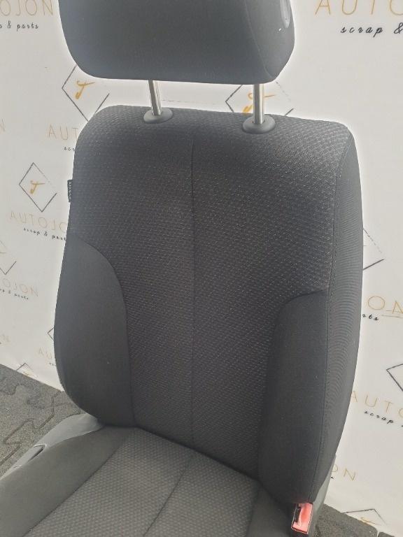 Scaun dreapta fata VOLKSWAGEN PASSAT Variant 3C5 2007 2.0 TDI BMP 103KW|140HP 2007