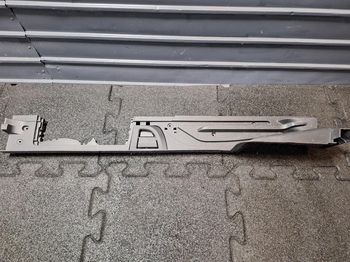 Sina mocheta portbagaj stanga VOLKSWAGEN PASSAT Variant 3G5 2014 - > TDI CRLB, DBGA, DFGA 3G9858831