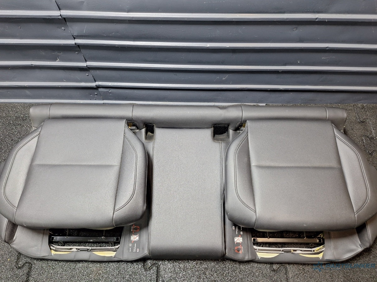 Bancheta piele cu scaunele copii VOLKSWAGEN PASSAT Variant 3G5 2014 - > TDI CRLB, DBGA, DFGA 3G0885405AQ