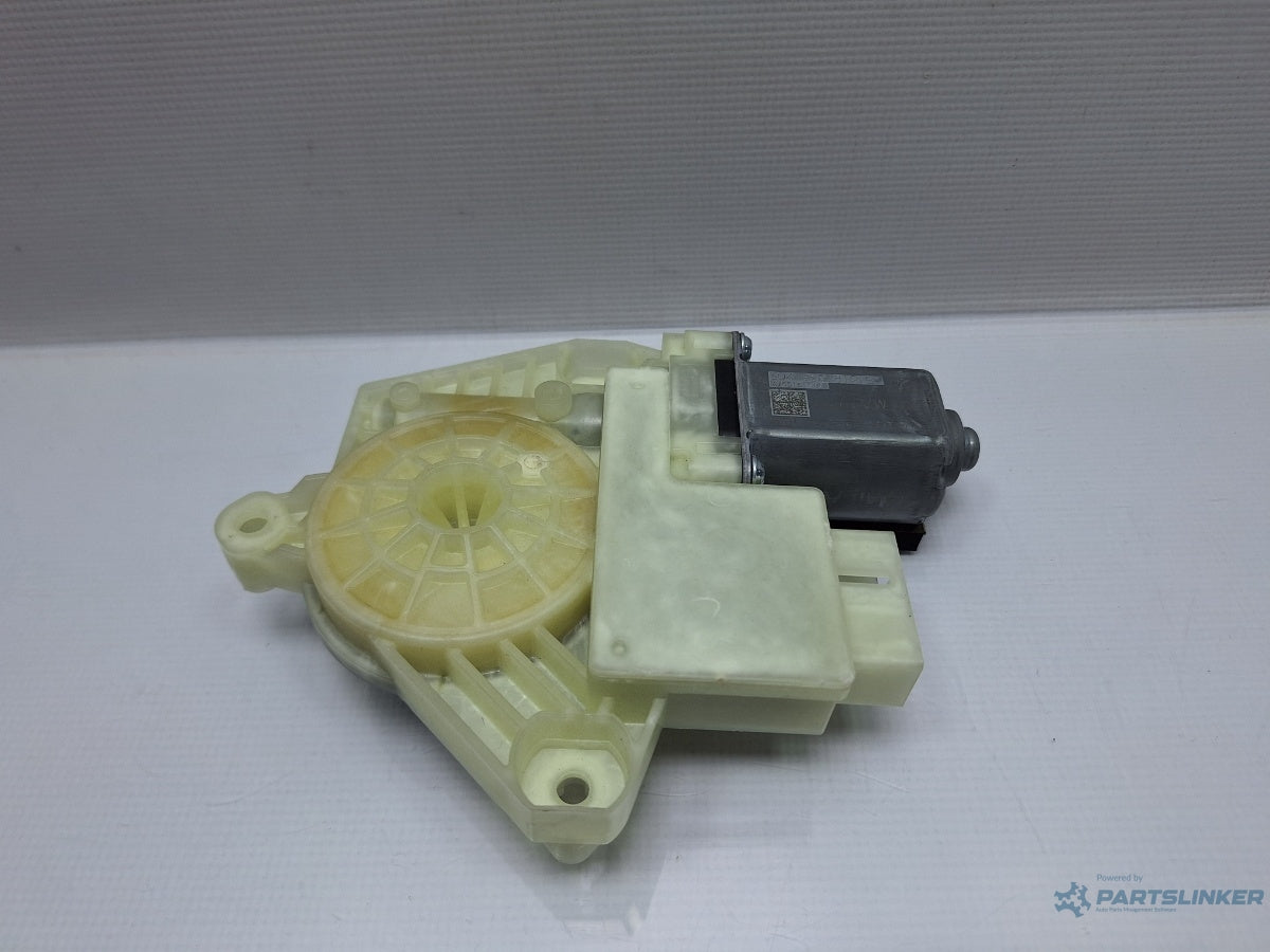Motoras macara geam stanga spate VOLKSWAGEN PASSAT Variant 3G5 2014 - > TDI CRLB, DBGA, DFGA 5Q4959812E