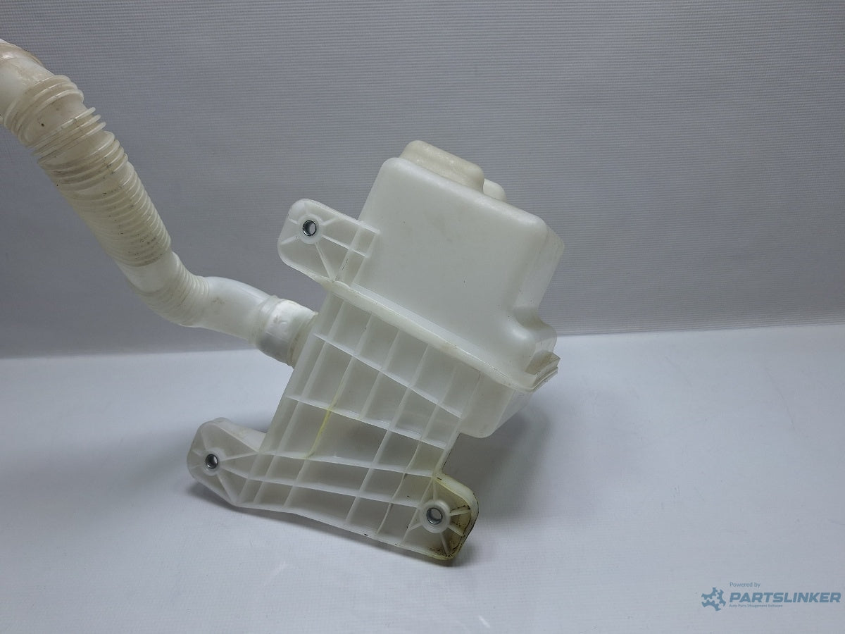 Vas lichid parbriz VOLKSWAGEN PASSAT Variant 3G5 2014 - > TDI CRLB, DBGA, DFGA 3Q0955448D , 5G0955453J